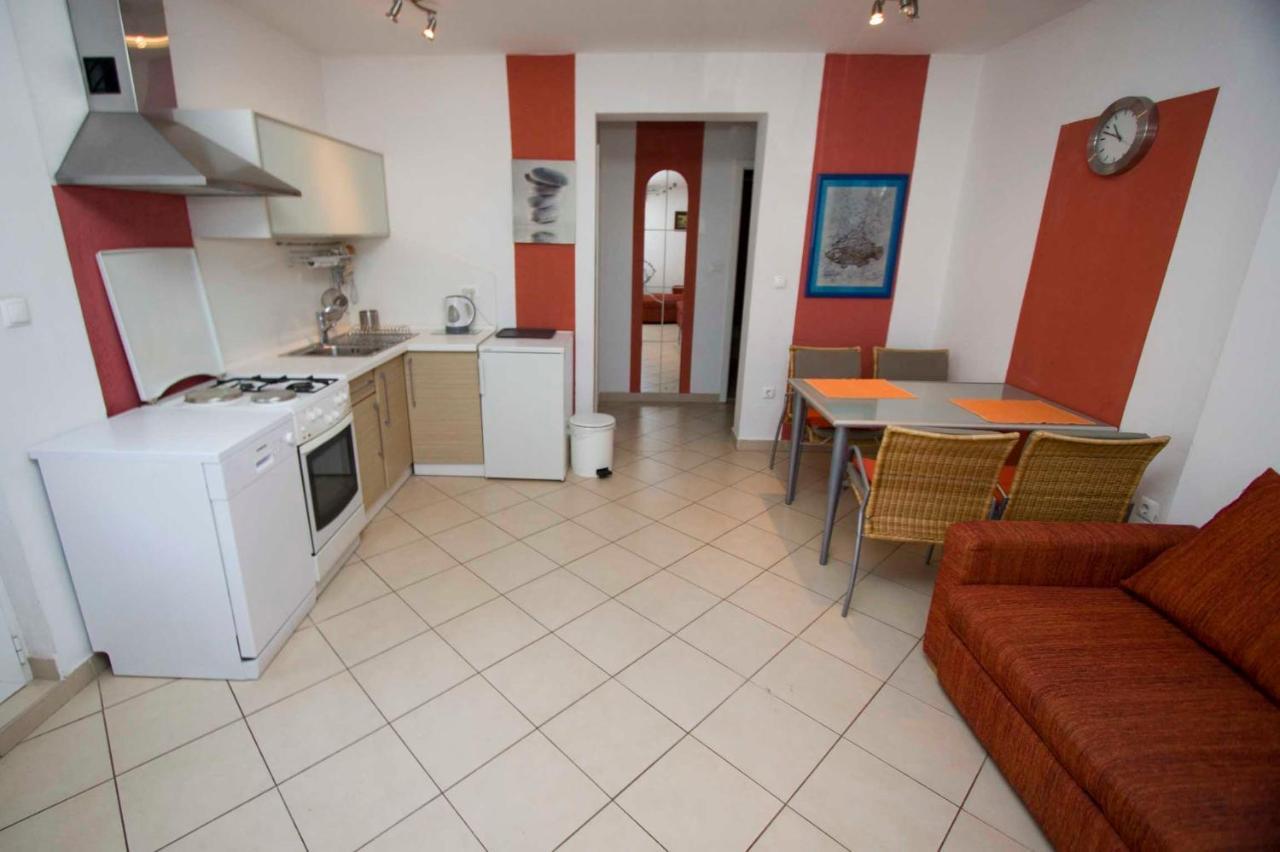 Apartman Mia I Toni Макарска Экстерьер фото